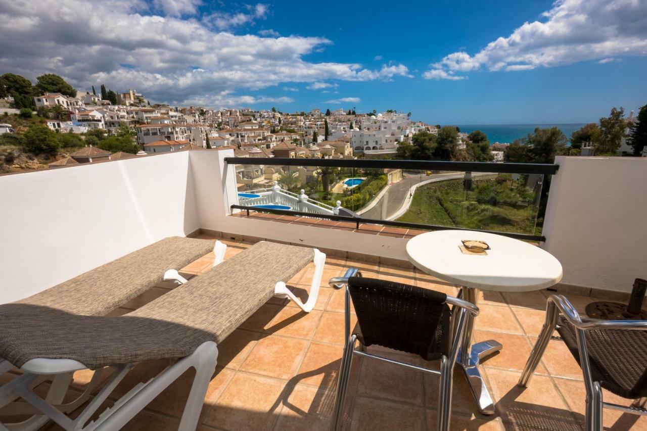 Hostal Casa Mercedes Nerja Bagian luar foto